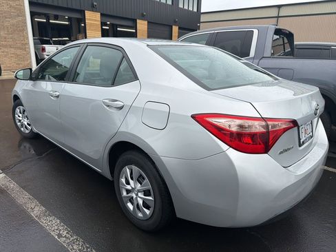 Used 2017 Toyota Corolla L image 2