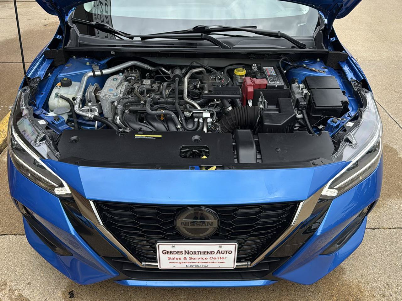 Used 2022 Nissan Sentra SR w/ SR Premium Package FWD image 23
