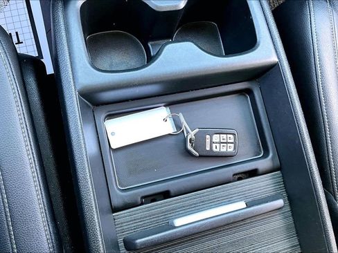 Used 2024 Honda Odyssey Touring image 34