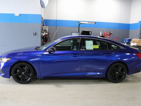 Used 2022 Honda Accord Sport image 17