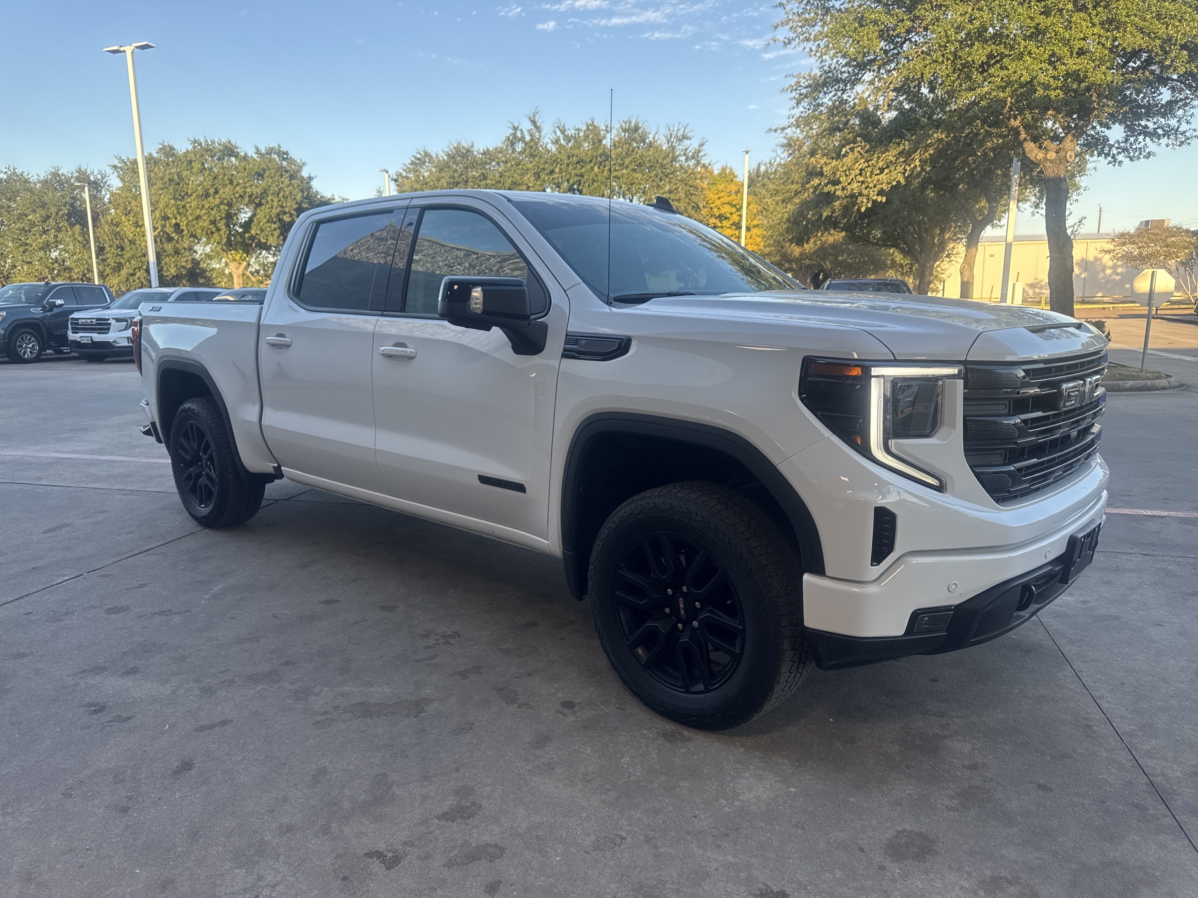 Used 2026 GMC Sierra 1500 Elevation w/ Elevation Premium Package AWD/4WD image 18