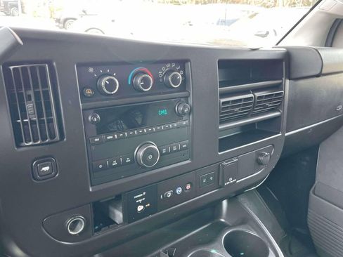 Used 2020 Chevrolet Express 3500 LT w/ LT Preferred Equipment Group image 24