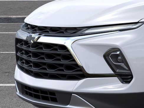 New 2026 Chevrolet Blazer LT w/ Convenience Package FWD image 14