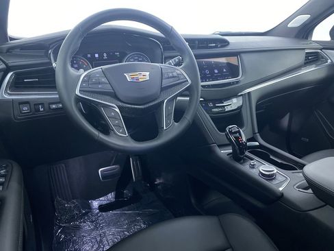New 2025 Cadillac XT5 Sportv w/ Technology Package image 2