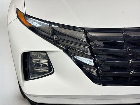 Used 2022 Hyundai Tucson SEL w/ Convenience + Premium Package AWD/4WD image 3