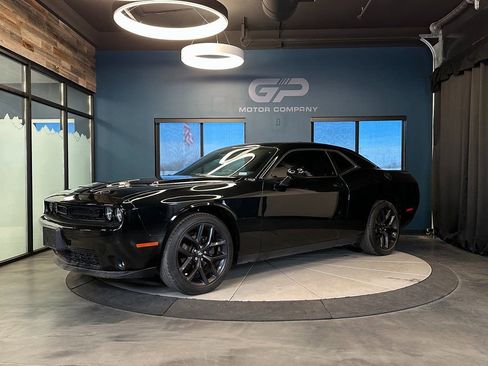 Used 2021 Dodge Challenger SXT w/ Blacktop Package image 7