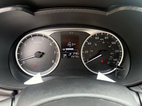 Used 2025 Nissan Versa S w/ Trunk Package FWD image 19