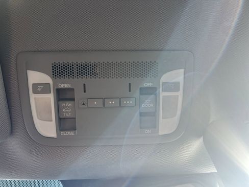 Used 2020 Acura ILX w/Premium Pkg image 28