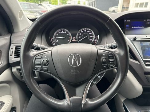 Used 2017 Acura MDX FWD image 11
