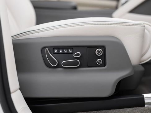 Used 2023 Bentley Bentayga Speed AWD/4WD image 34