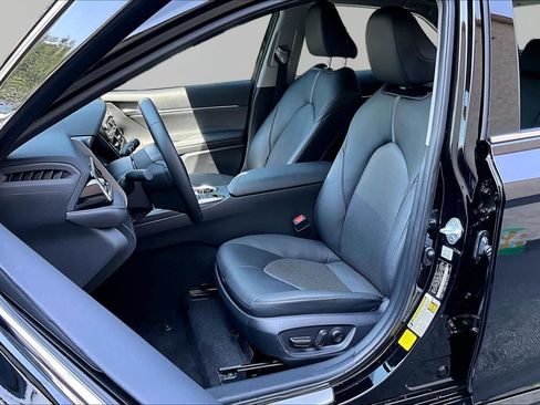 Certified 2024 Toyota Camry XLE FWD image 8