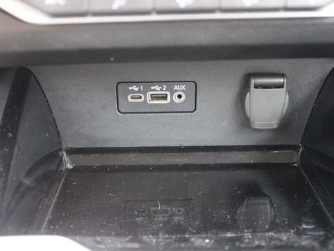 Used 2024 Nissan Altima 2.5 SV image 41