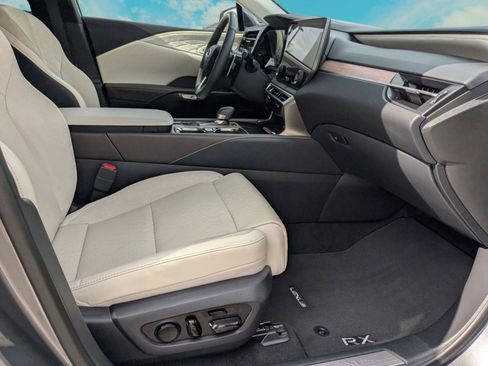 Certified 2023 Lexus RX 350 FWD w/ Accessory Package (Z1) image 19
