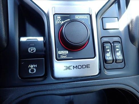 Used 2020 Subaru Forester Premium AWD/4WD image 19