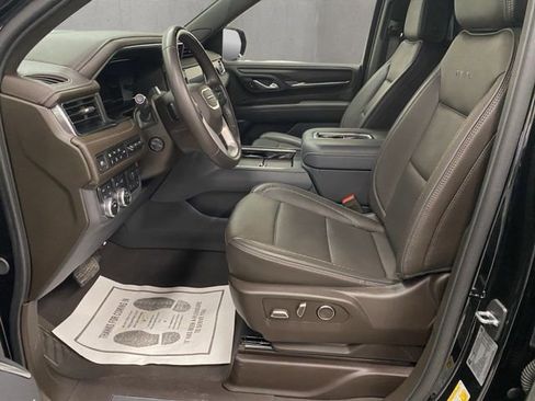 Used 2024 GMC Yukon XL Denali w/ Advanced Technology Package AWD/4WD image 18