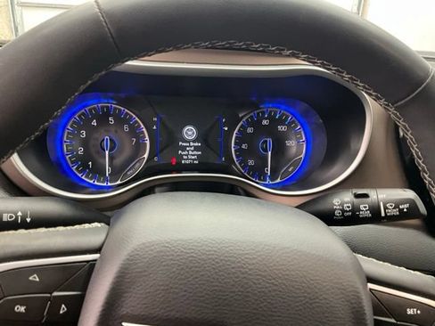 Used 2024 Chrysler Voyager LX FWD image 11