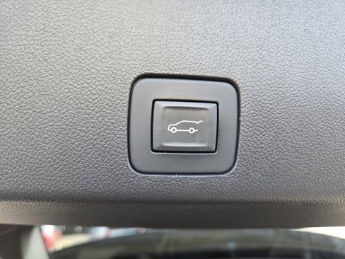 Certified 2024 Buick Encore GX Avenir w/ Avenir Technology Package image 20