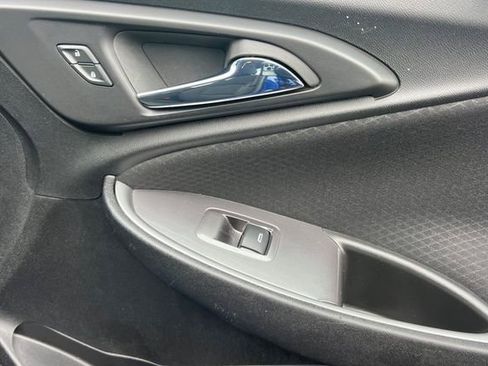 Used 2023 Chevrolet Malibu LT image 21