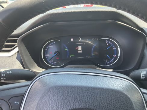 Used 2022 Toyota RAV4 XSE AWD/4WD image 21