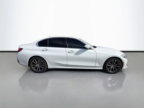 Used 2021 BMW 330i Sedan w/ Premium Package image 2