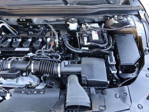 Used 2018 Honda Accord EX-L image 40