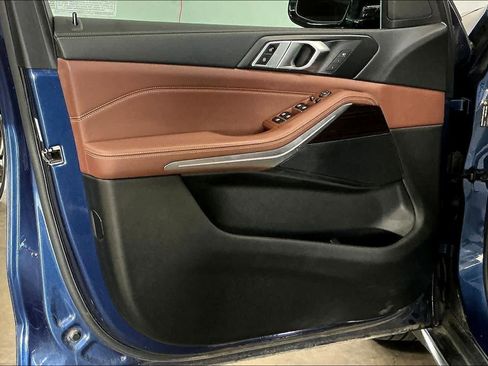 Used 2019 BMW X5 xDrive40i w/ Convenience Package image 25