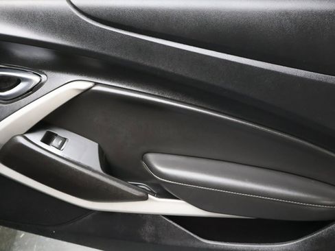 Used 2020 Chevrolet Camaro LT image 13