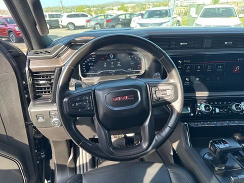 Used 2024 GMC Sierra 1500 AT4 w/ Technology Package AWD/4WD image 13