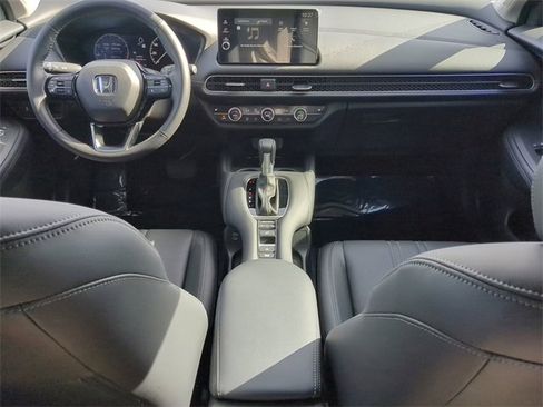 Used 2026 Honda HR-V EX-L image 11