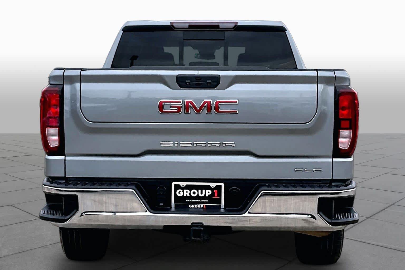 Used 2023 GMC Sierra 1500 SLE w/ Preferred Package RWD image 4