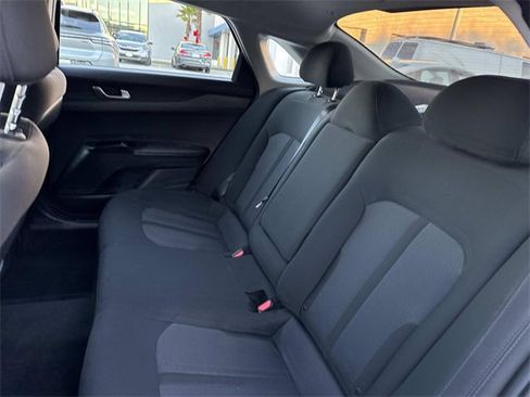 Used 2022 Kia K5 LXS image 15
