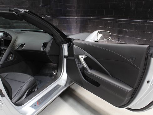 Used 2016 Chevrolet Corvette Stingray Coupe w/ 2LT Preferred Equipment Group RWD image 47