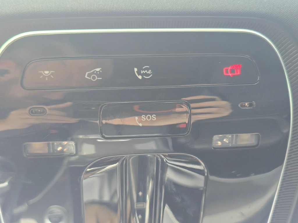 Used 2023 Mercedes-Benz C 300 Sedan w/ Exclusive Trim Package image 31
