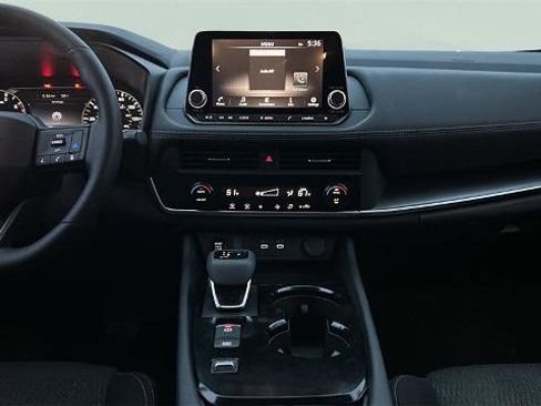 Certified 2025 Nissan Rogue SV image 20