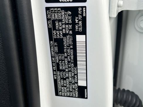 Used 2021 Volvo XC40 P8 Recharge w/ Advanced Package image 28