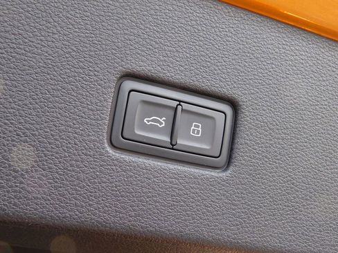 Used 2019 Audi Q8 Prestige image 7