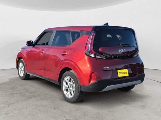 Used 2024 Kia Soul LX w/ Option Group 015 FWD image 7
