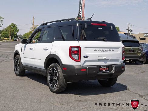 Used 2025 Ford Bronco Sport Outer Banks AWD/4WD image 17