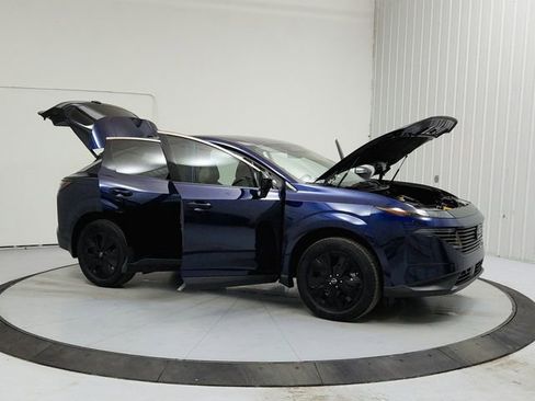 Used 2025 Nissan Murano SV image 9