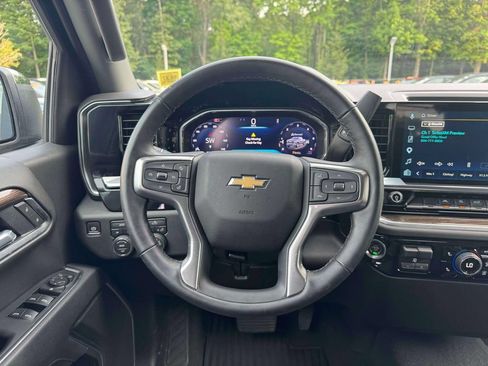 Used 2026 Chevrolet Silverado 1500 LT AWD/4WD image 21