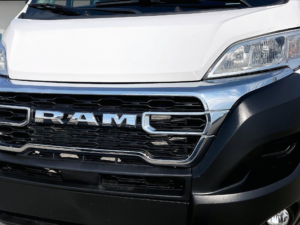 Used 2025 RAM ProMaster 2500 w/ U-Haul Equipment Group FWD image 30