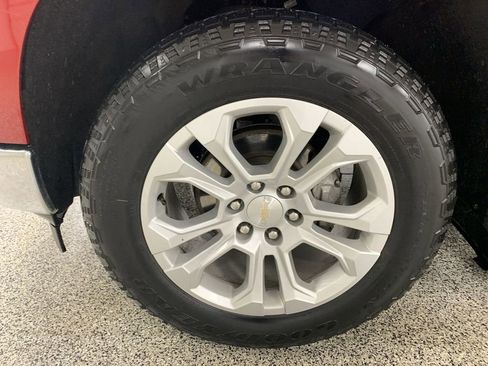 Used 2023 Chevrolet Silverado 1500 LTZ AWD/4WD image 19