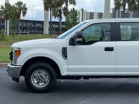 Used 2017 Ford F250 XL w/ Power Equipment Group RWD image 5