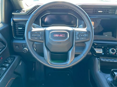 Certified 2025 GMC Sierra 1500 AT4 image 13