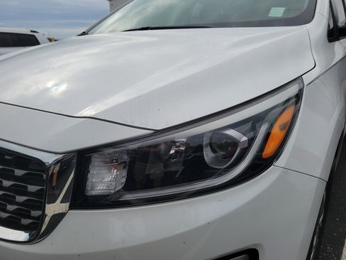 Used 2020 Kia Sedona L image 4