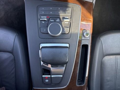Used 2019 Audi Q5 2.0T Premium image 32