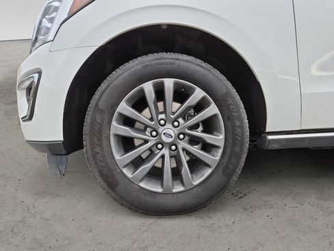 Used 2021 Ford Expedition Limited AWD/4WD image 9