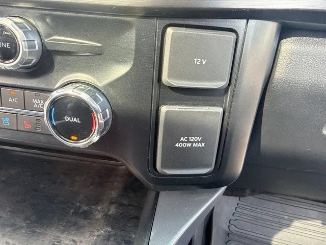Used 2024 Ford F350 Lariat AWD/4WD image 22