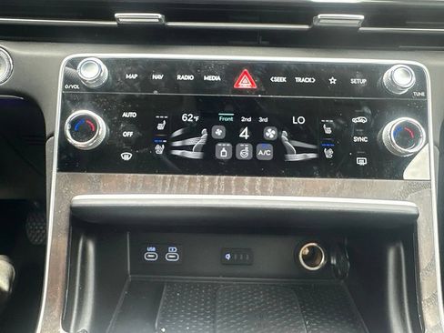 Certified 2026 Genesis GV80 3.5T Prestige AWD/4WD image 20