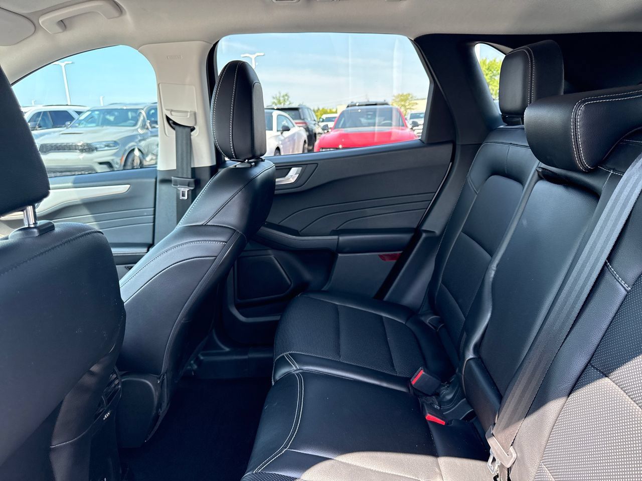 Used 2022 Ford Escape SEL w/ Class II Trailer Tow Package AWD/4WD image 12